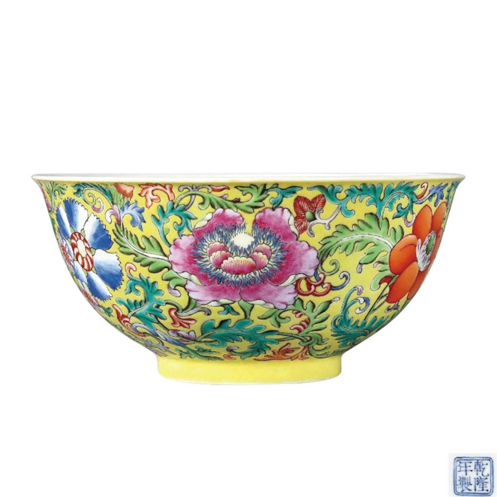 黃地洋彩花卉紋碗